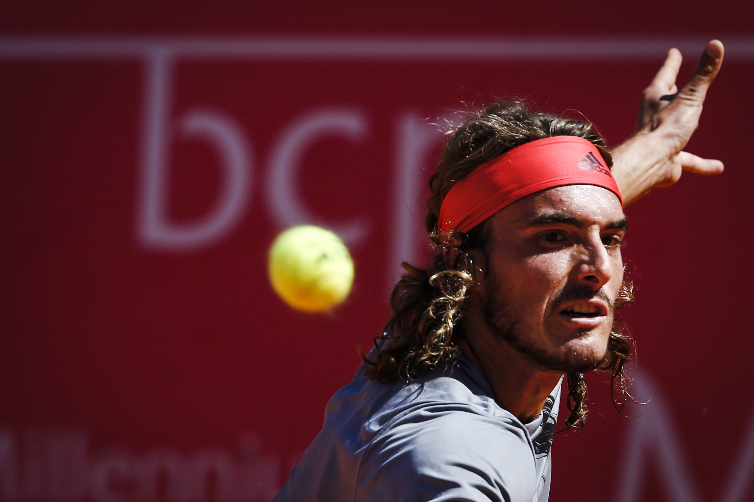 华体会-法国网球队绝杀世界网球队，西西帕斯送出助攻